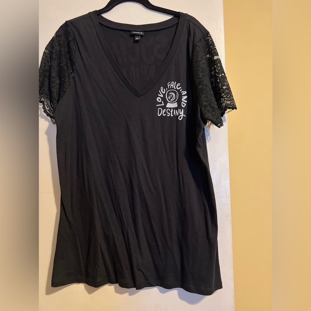 Torrid Psychic Readings Lace Sleeve Tee 1 XL
